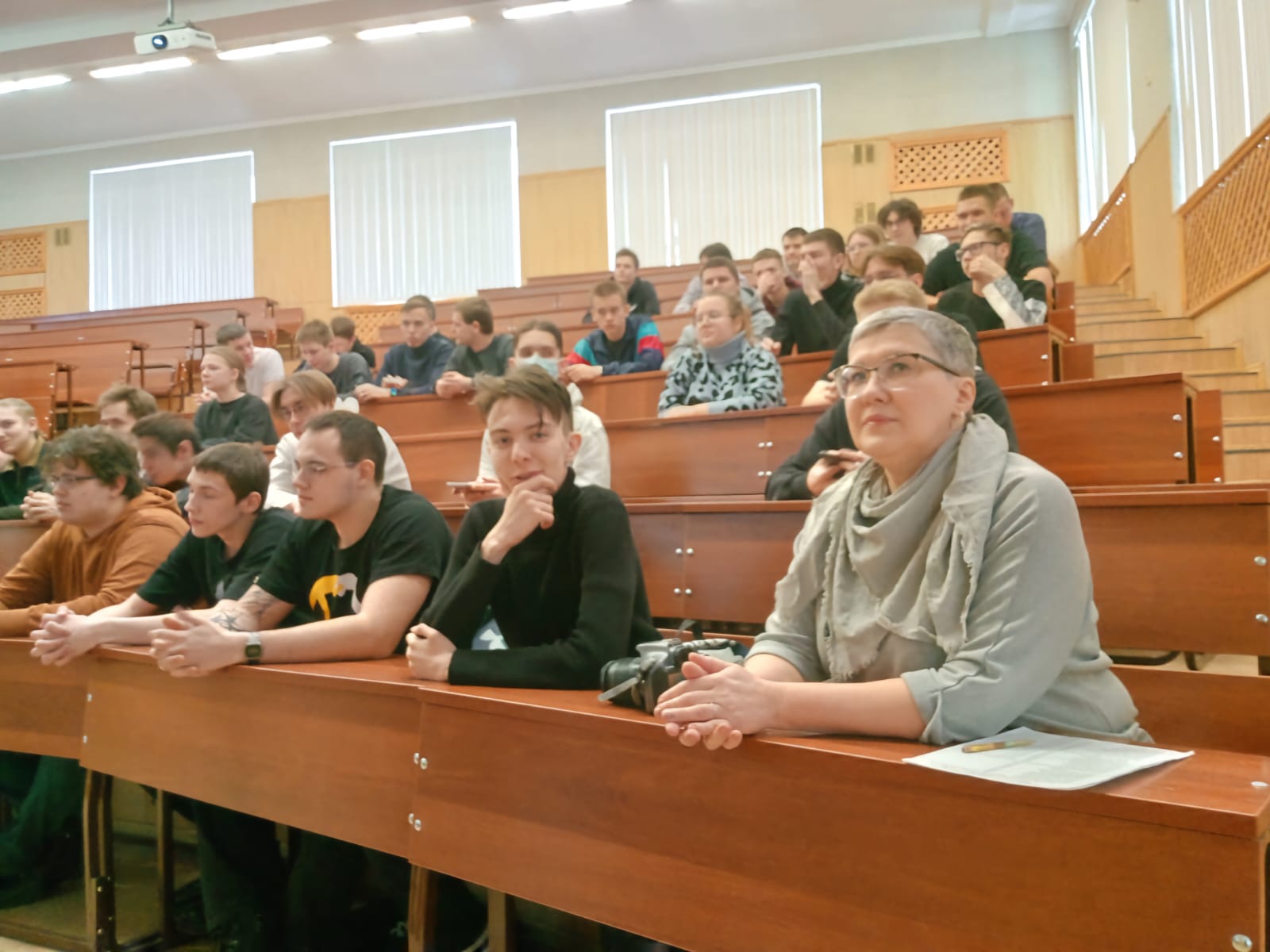 Полицейские совместно с общественниками провели для студентов комплекс  профилактических занятий | Администрация ЗАТО Северск